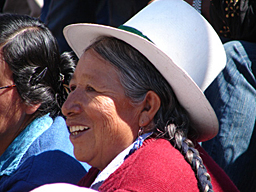 Spectatrice pour les danses de Cusco : Photos d'Hlne et Romain Dautais