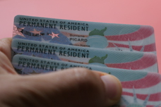 Qu'est-ce que la green card, la carte de résident  permanent  américain ?