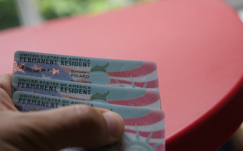 Qu'est-ce que la green card, la carte de résident américain 
Qu'est-ce que la green card, la carte de résident américain